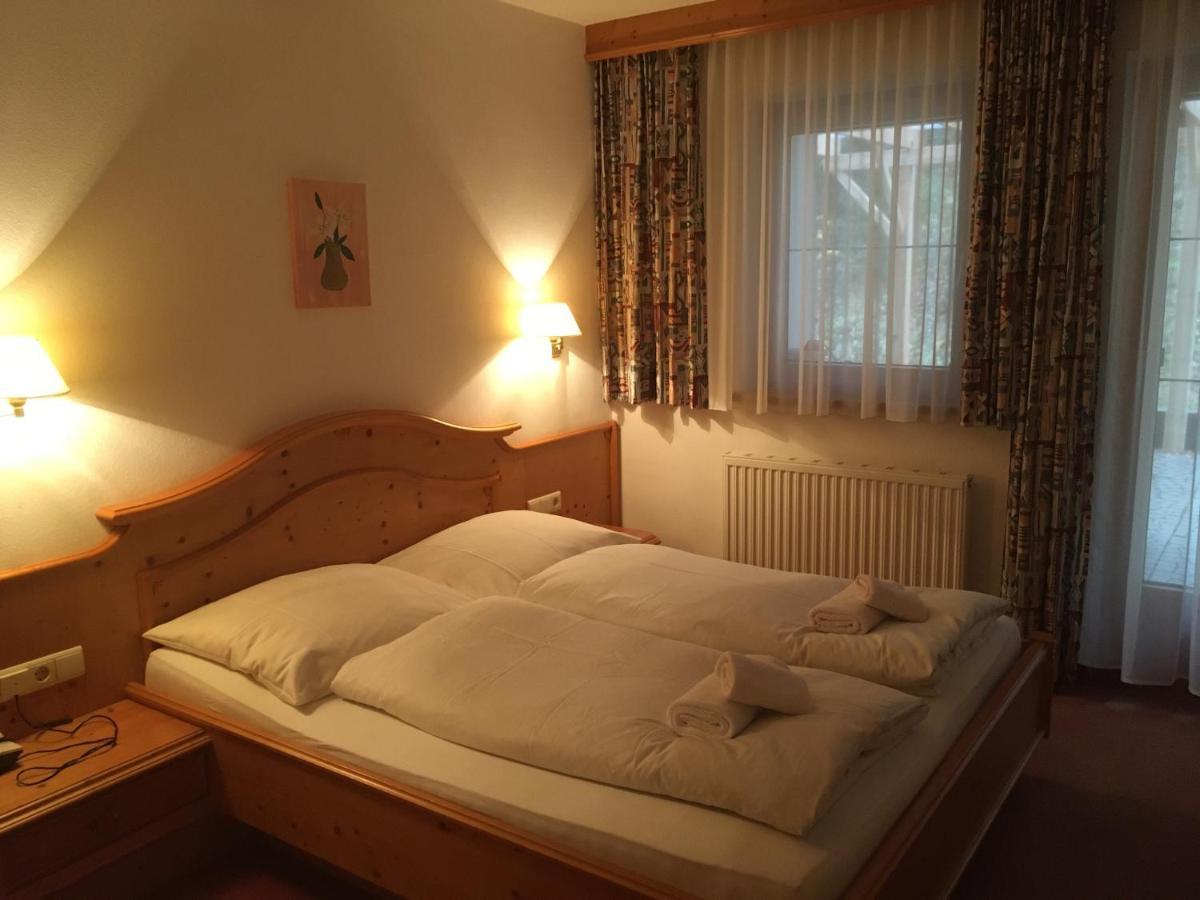 Landhaus Paradies Samnaun シュピス エクステリア 写真